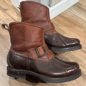 FRYE VINTAGE Brown Leather Duck Boots W/ Fur Lining & Buckles | 6.5 B
